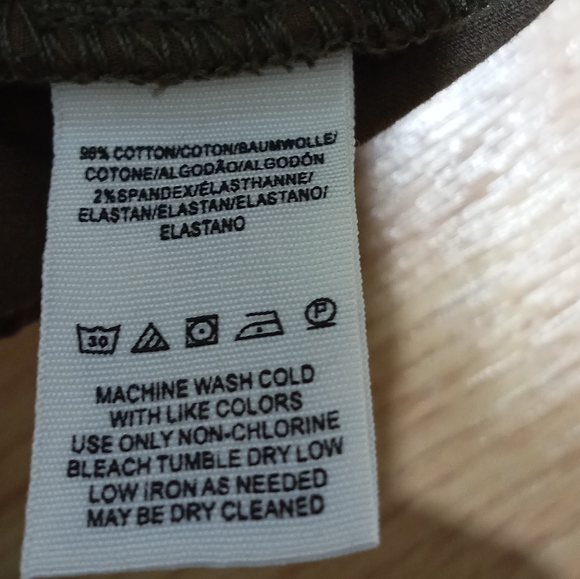 Free People cropped corduroy pants. Size 26. Dark khaki green. EUC. - Picture 10 of 14